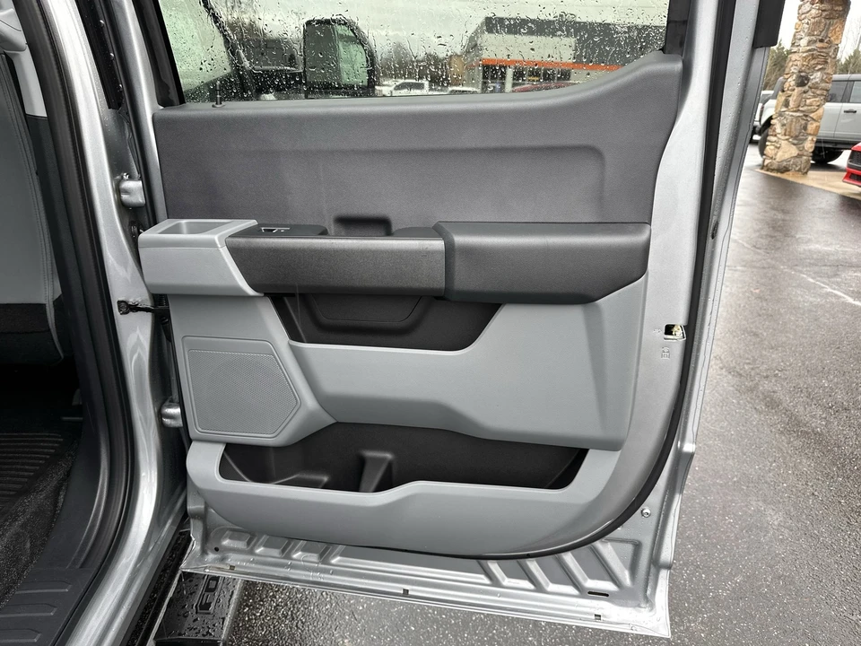 2026 Ford Super Duty 5th Gen - Image 13 of 21