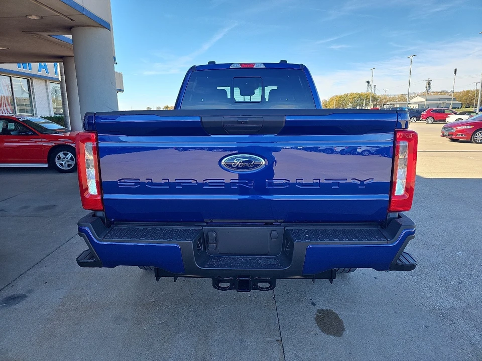 2026 Ford Super Duty 5th Gen - Image 14 of 21