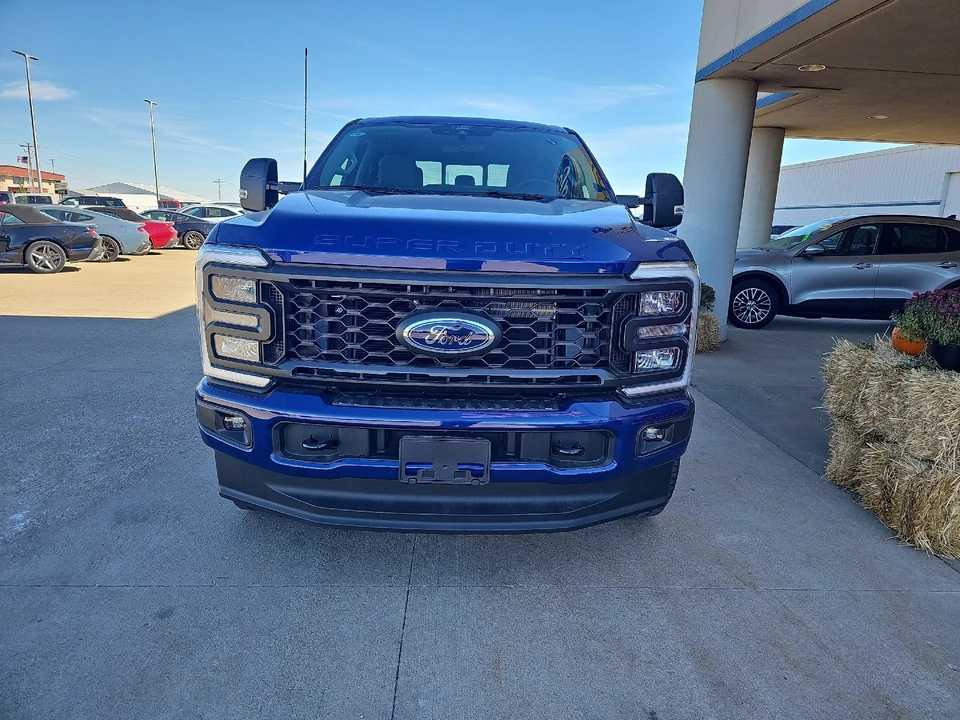 2026 Ford Super Duty 5th Gen - Image 3 of 21