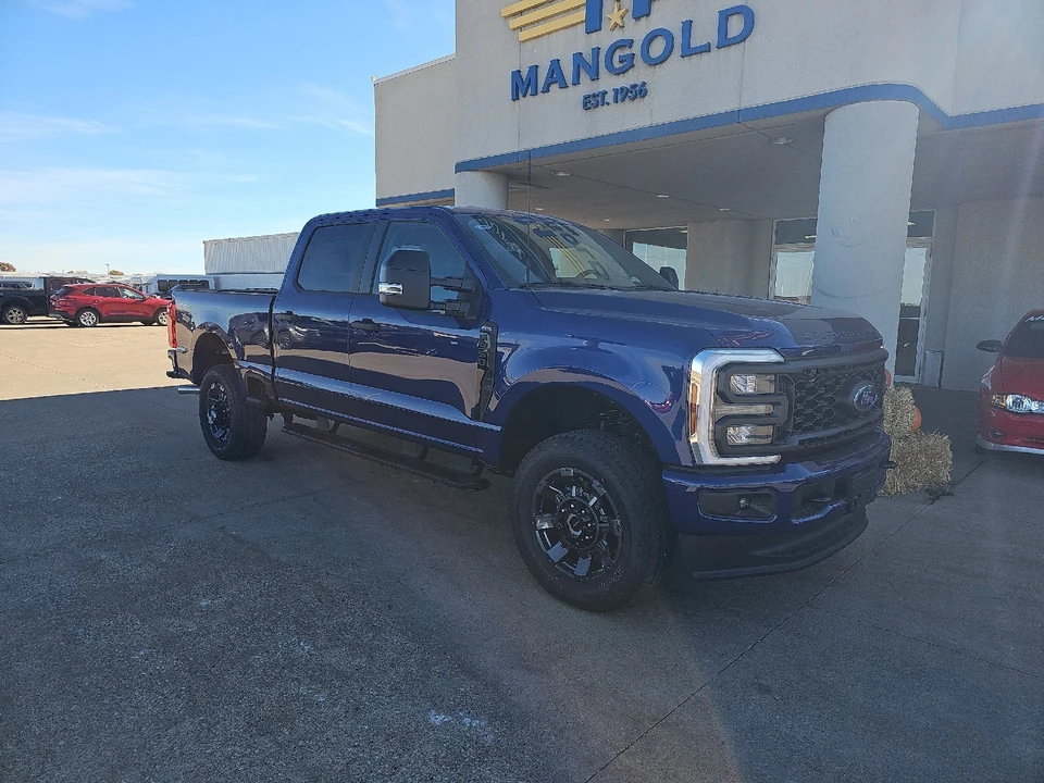 2026 Ford Super Duty 5th Gen - Image 2 of 21