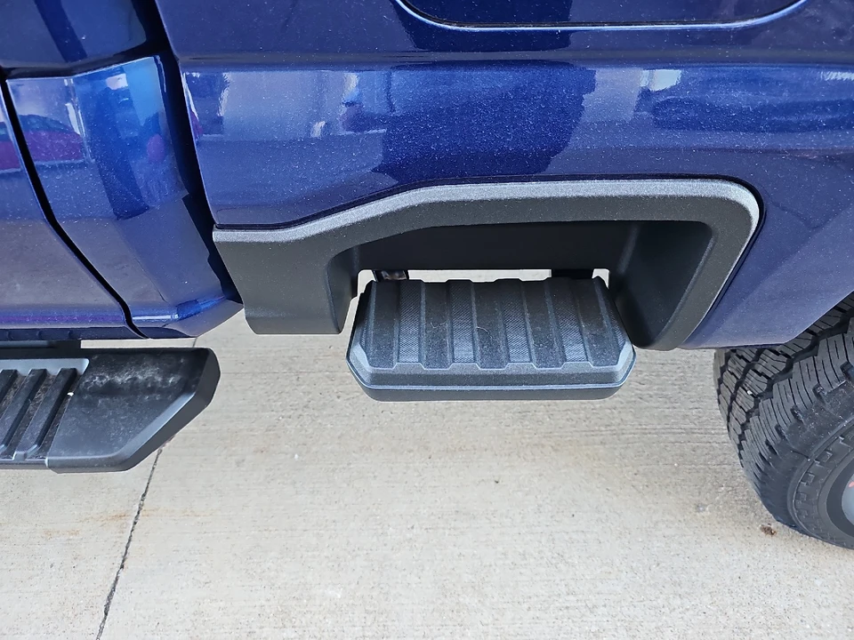 2026 Ford Super Duty 5th Gen - Image 18 of 21
