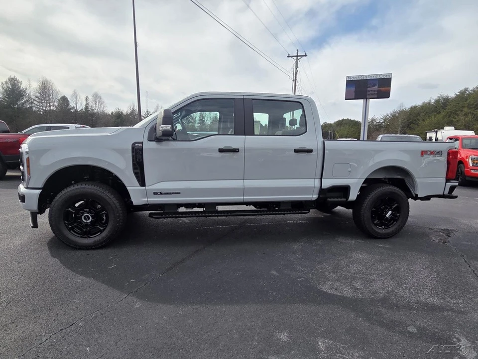 2026 Ford Super Duty 5th Gen - Image 13 of 21