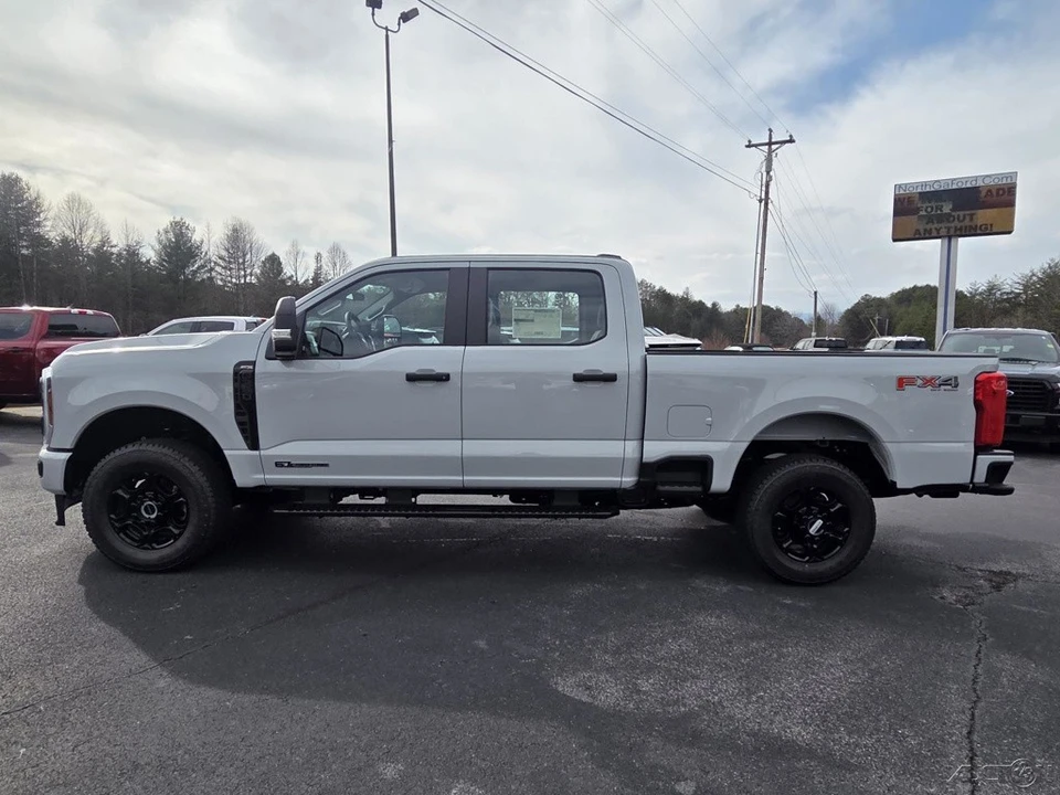 2026 Ford Super Duty 5th Gen - Image 18 of 21