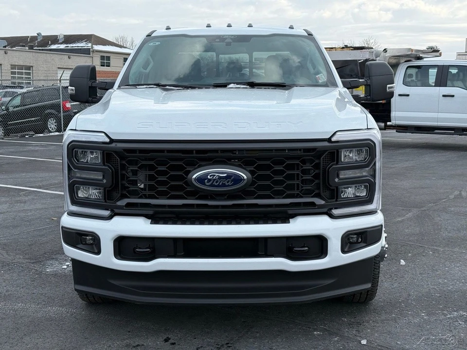 2026 Ford Super Duty 5th Gen - Image 10 of 12