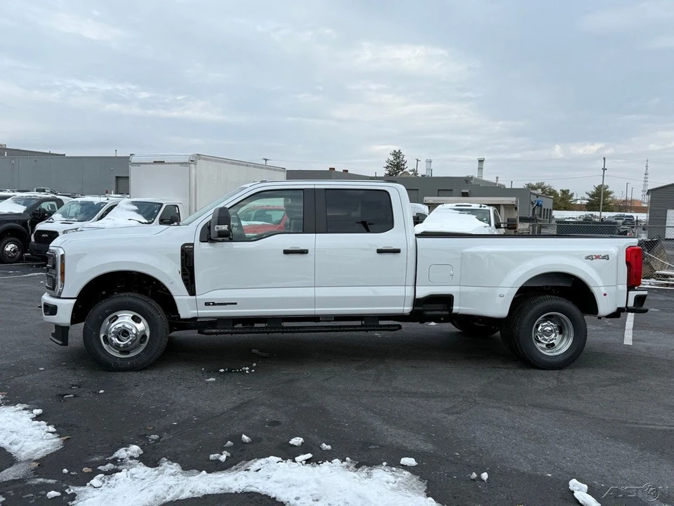2026 Ford Super Duty 5th Gen - Image 2 of 12