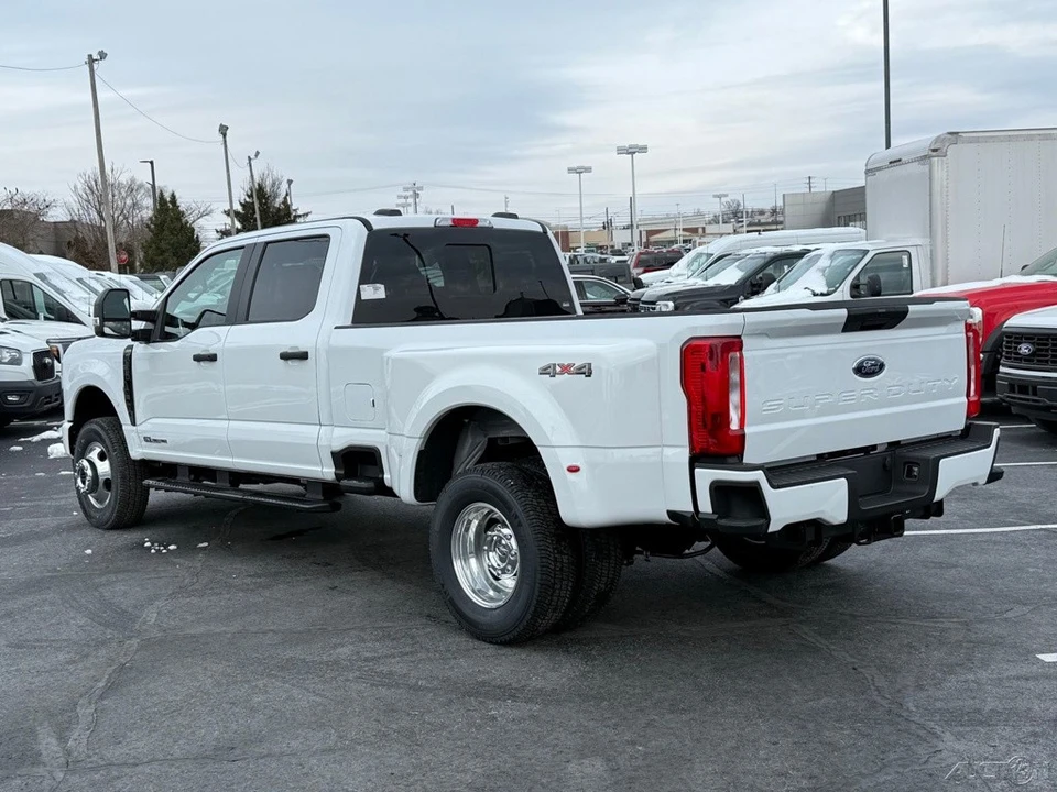 2026 Ford Super Duty 5th Gen - Image 3 of 12