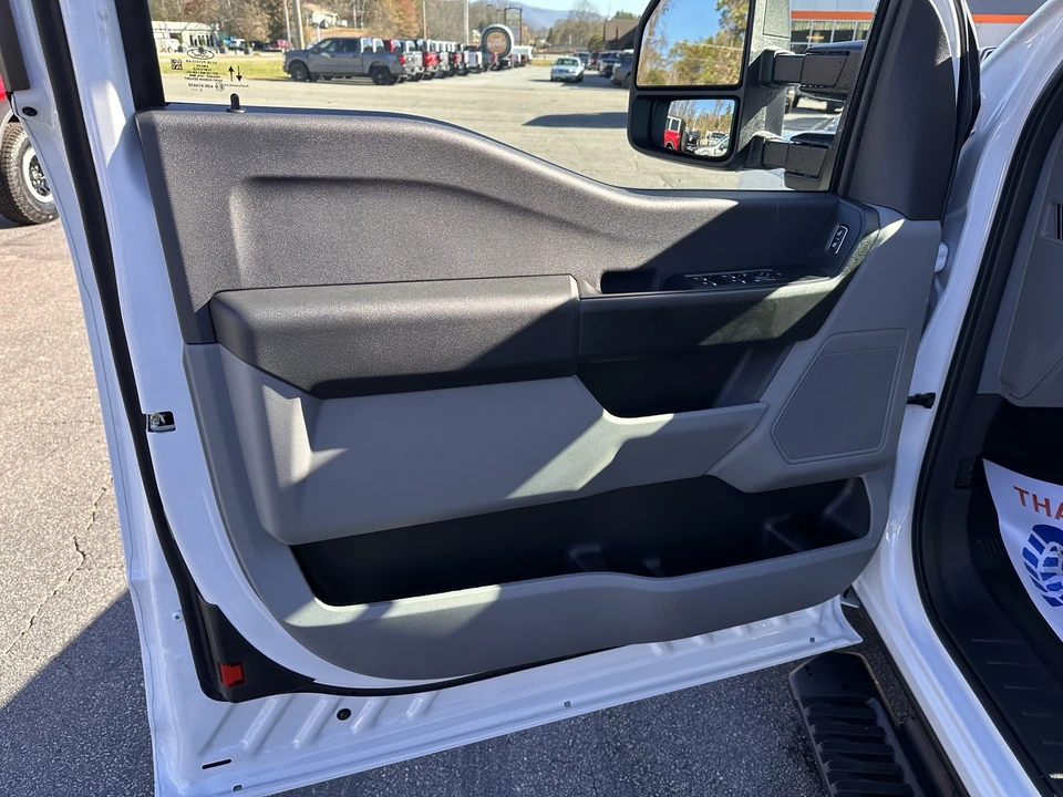2026 Ford Super Duty 5th Gen - Image 10 of 21