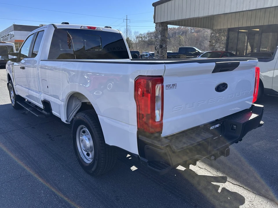 2026 Ford Super Duty 5th Gen - Image 8 of 21