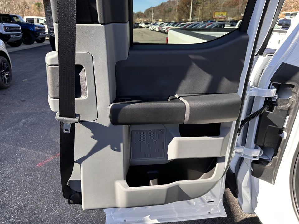 2026 Ford Super Duty 5th Gen - Image 16 of 21