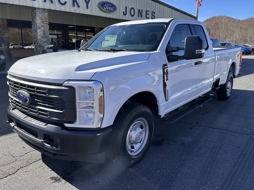2026 Ford Super Duty 5th Gen - Image 2 of 21
