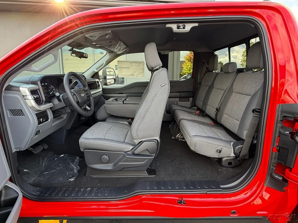 2026 Ford Super Duty 5th Gen - Image 18 of 21