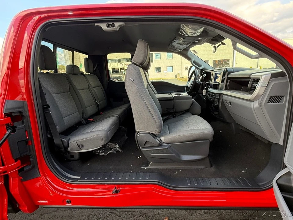 2026 Ford Super Duty 5th Gen - Image 19 of 21