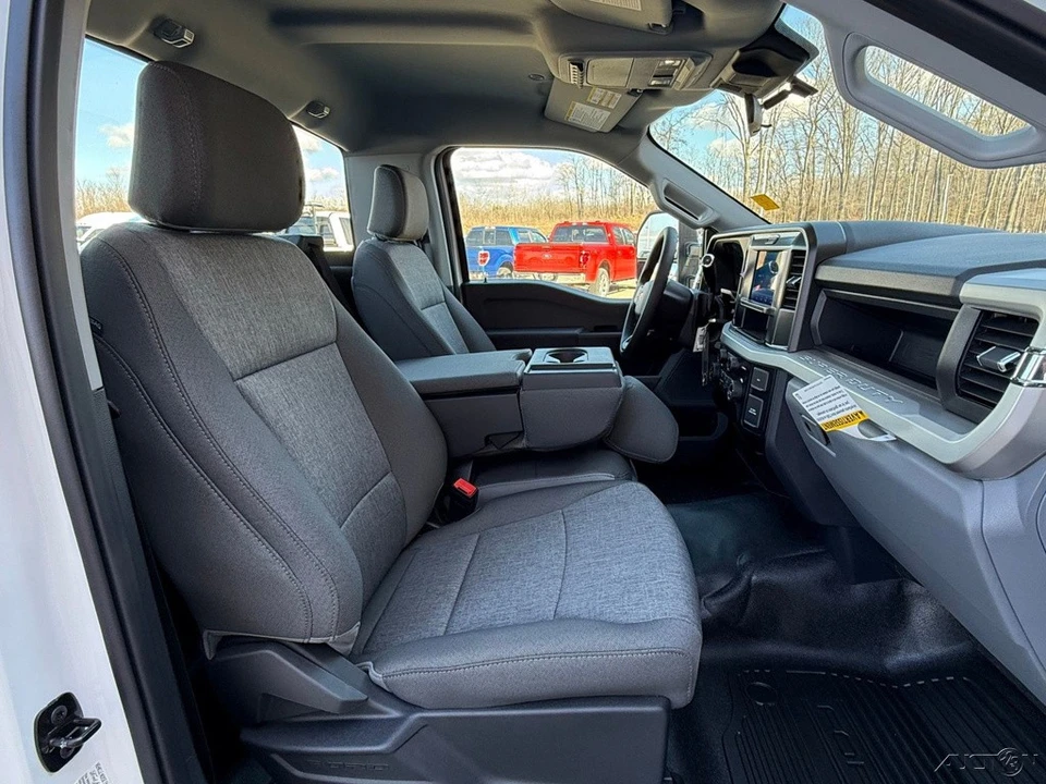 2026 Ford Super Duty 5th Gen - Image 18 of 21