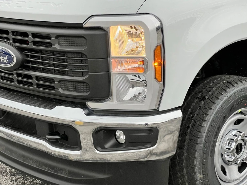 2026 Ford Super Duty 5th Gen - Image 11 of 12
