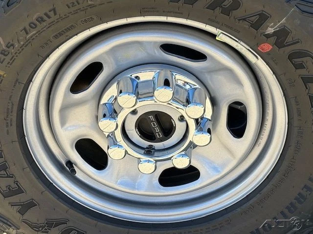 2026 Ford Super Duty 5th Gen - Image 11 of 12