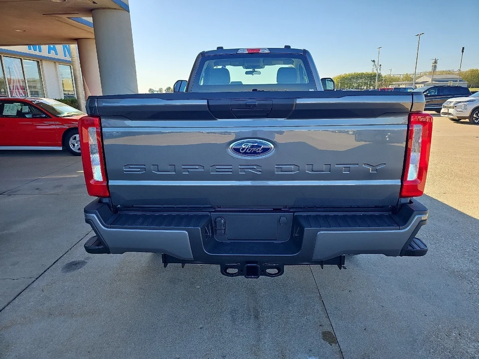 2026 Ford Super Duty 5th Gen - Image 13 of 21