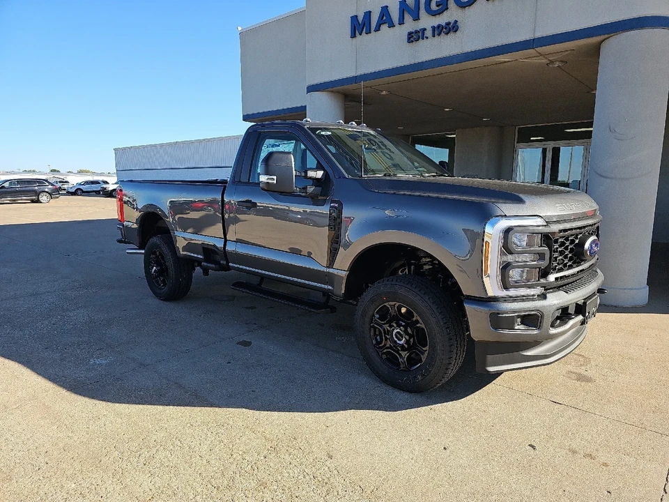 2026 Ford Super Duty 5th Gen - Image 2 of 21