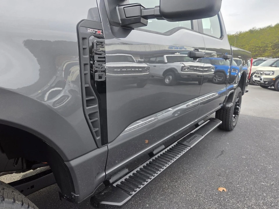 2026 Ford Super Duty 5th Gen - Image 11 of 21