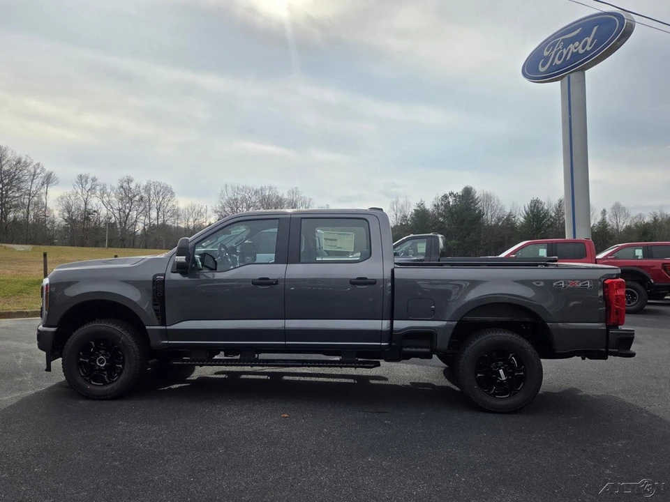 2026 Ford Super Duty 5th Gen - Image 18 of 21