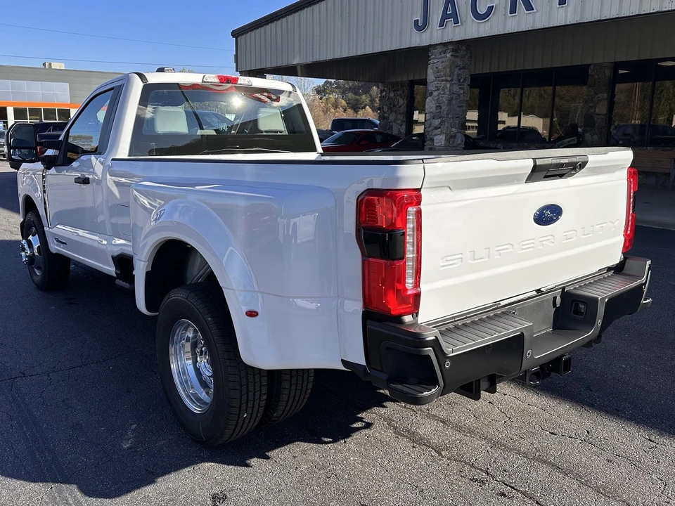 2026 Ford Super Duty 5th Gen - Image 8 of 21