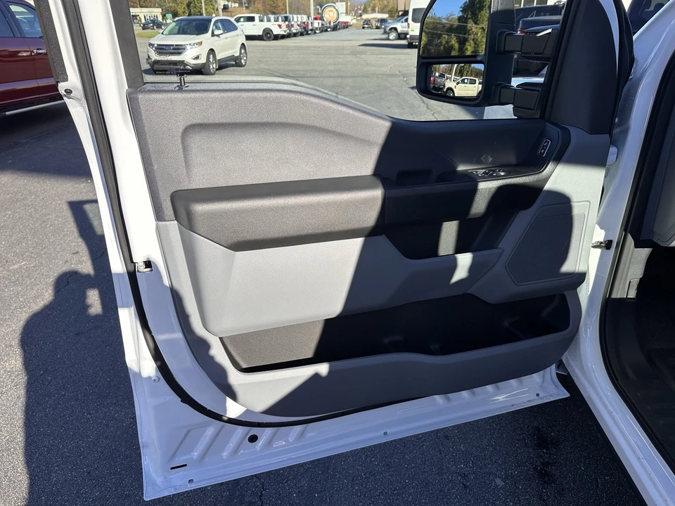 2026 Ford Super Duty 5th Gen - Image 10 of 21