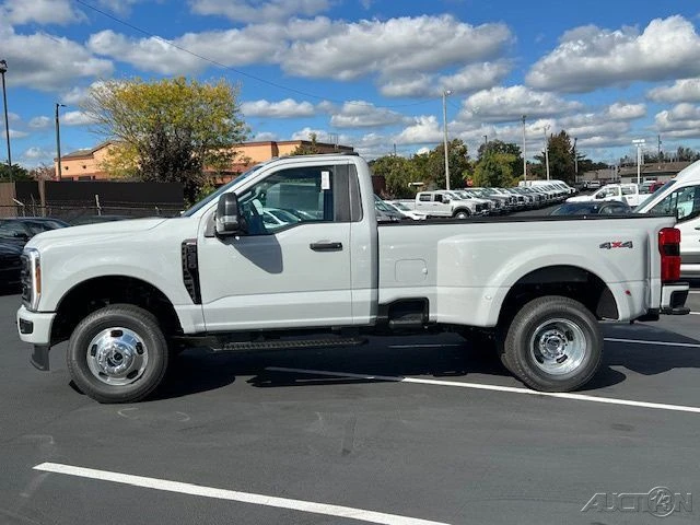 2026 Ford Super Duty 5th Gen - Image 2 of 12