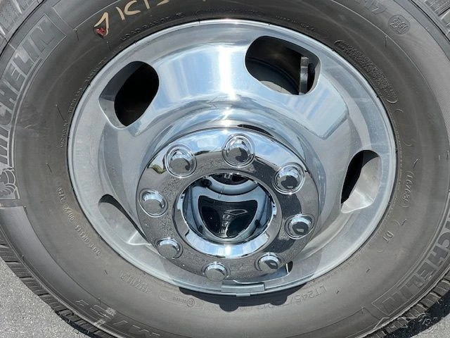 2026 Ford Super Duty 5th Gen - Image 11 of 12