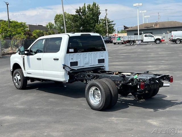 2026 Ford Super Duty 5th Gen - Image 3 of 12
