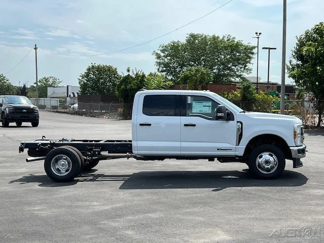2026 Ford Super Duty 5th Gen - Image 7 of 12