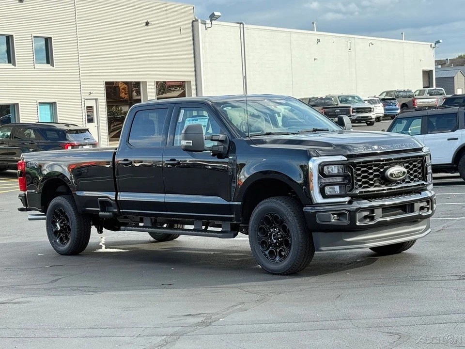 2026 Ford Super Duty 5th Gen - Image 9 of 12