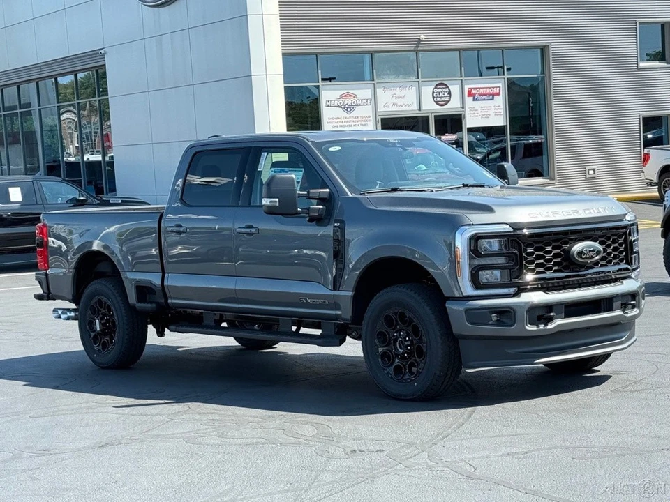 2026 Ford Super Duty 5th Gen - Image 9 of 12