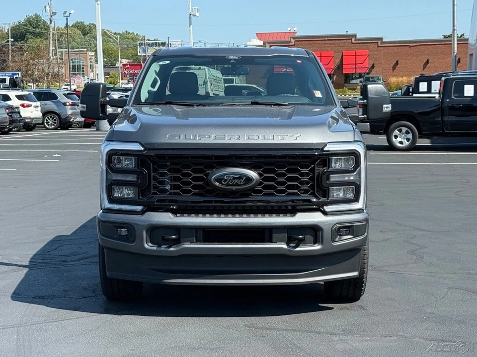 2026 Ford Super Duty 5th Gen - Image 10 of 12