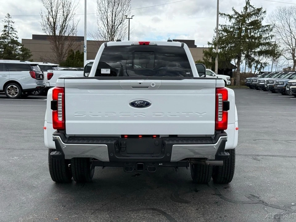 2026 Ford Super Duty 5th Gen - Image 5 of 12