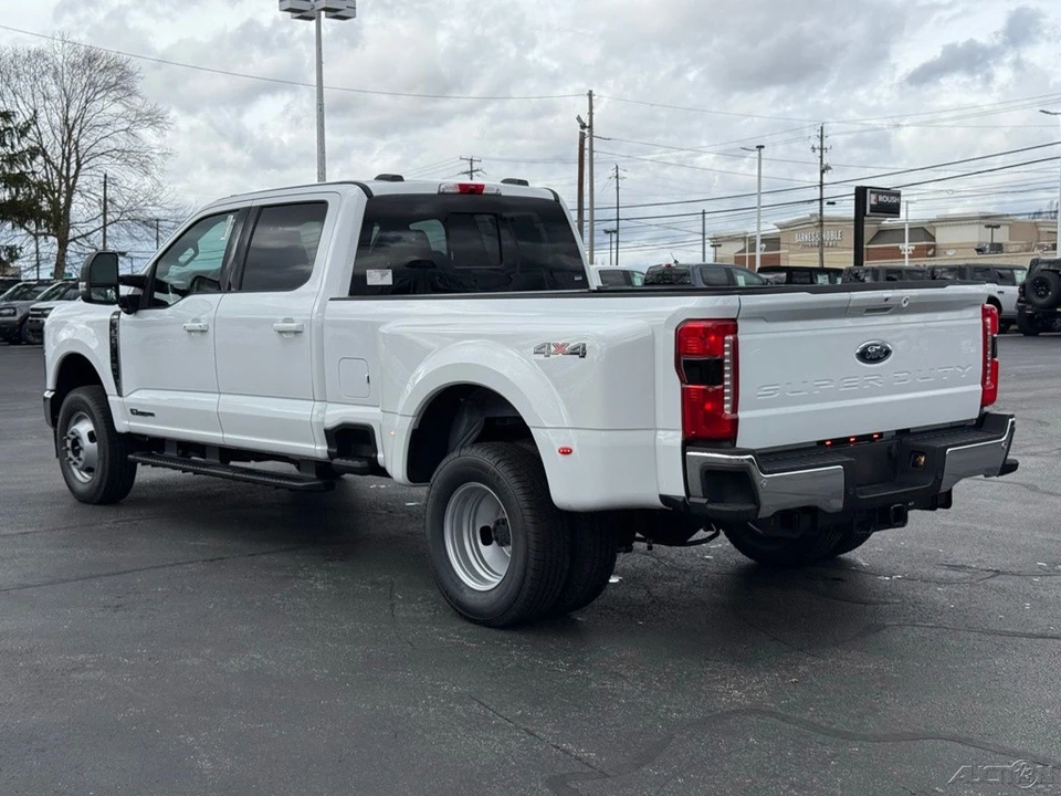 2026 Ford Super Duty 5th Gen - Image 3 of 12