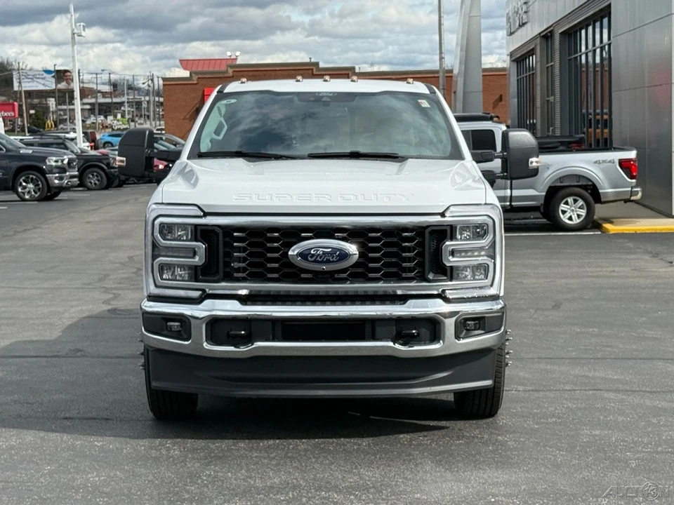 2026 Ford Super Duty 5th Gen - Image 10 of 12