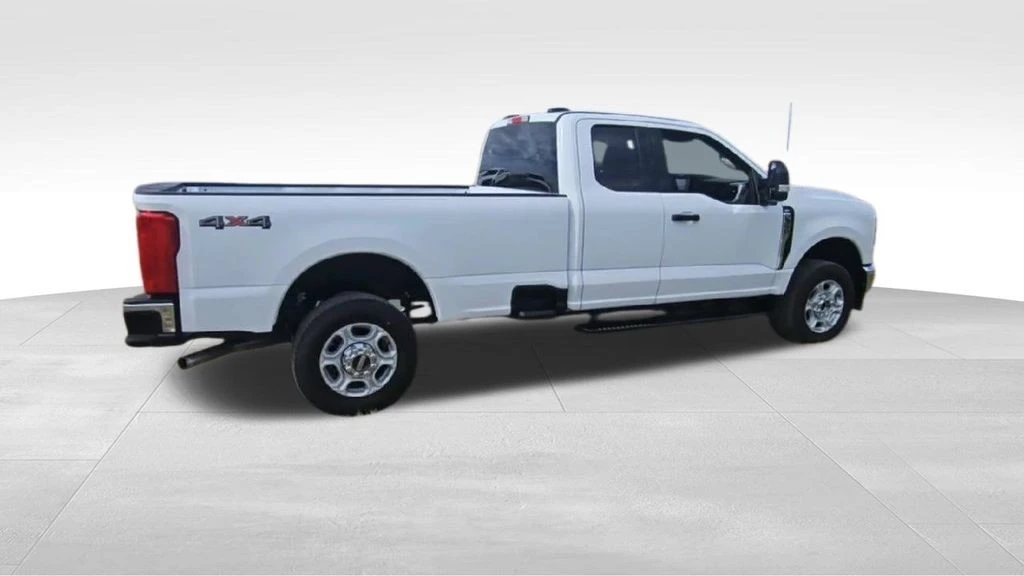 2026 Ford Super Duty 5th Gen - Image 8 of 21