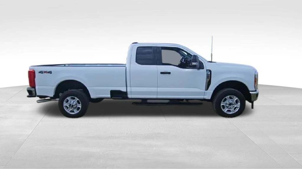 2026 Ford Super Duty 5th Gen - Image 9 of 21