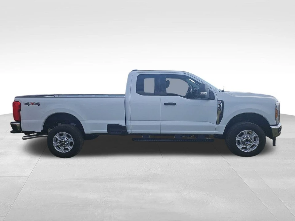 2026 Ford Super Duty 5th Gen - Image 12 of 21