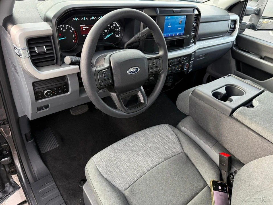 2026 Ford Super Duty 5th Gen - Image 13 of 21