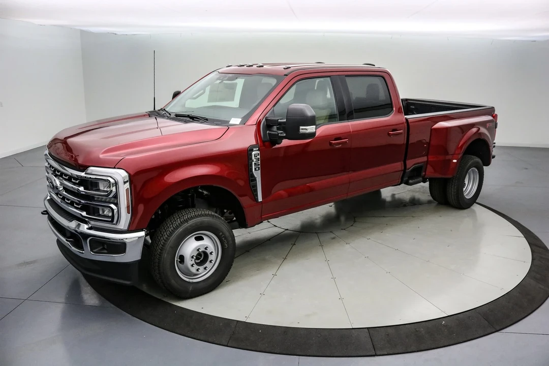 2026 Ford Super Duty 5th Gen - Image 10 of 21