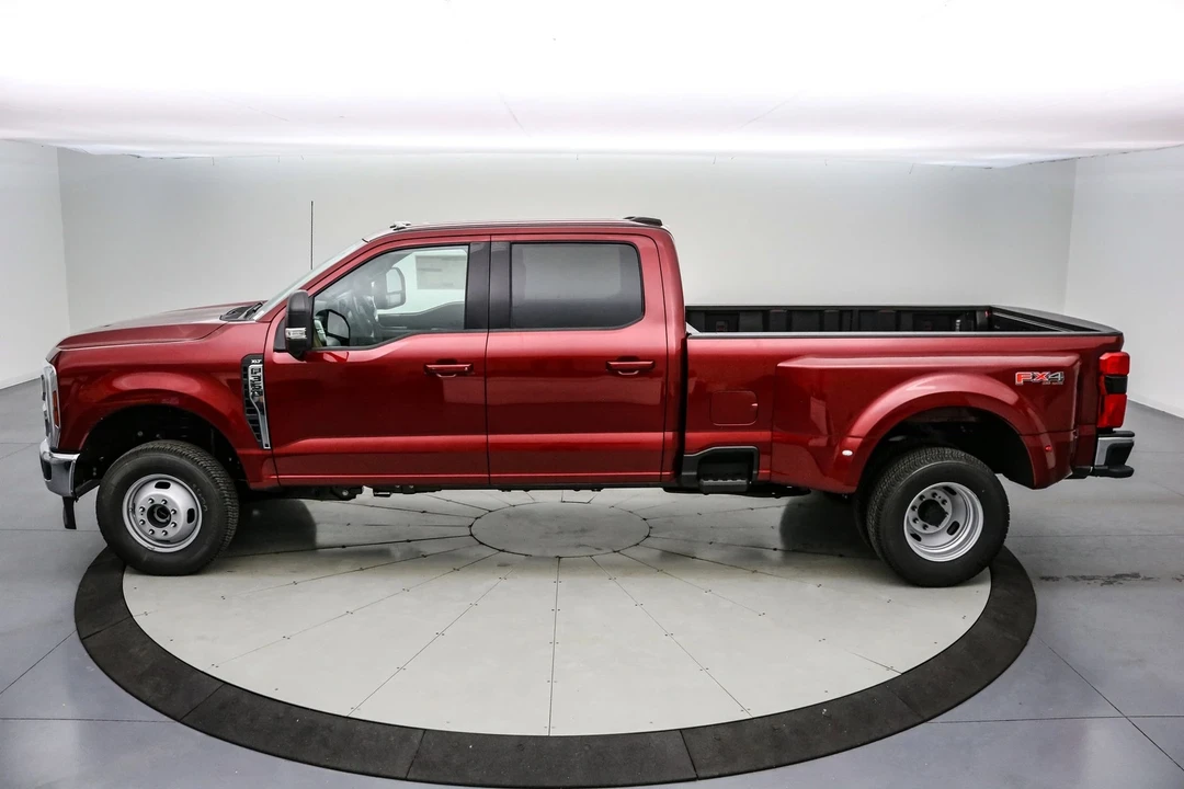 2026 Ford Super Duty 5th Gen - Image 9 of 21