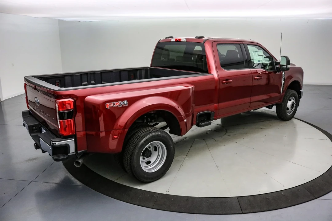 2026 Ford Super Duty 5th Gen - Image 5 of 21
