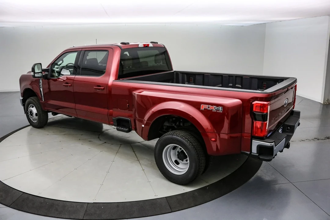 2026 Ford Super Duty 5th Gen - Image 8 of 21