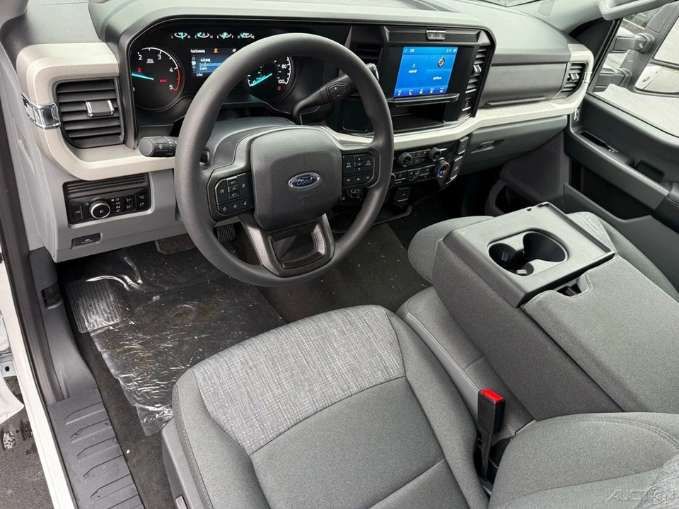 2026 Ford Super Duty 5th Gen - Image 14 of 21