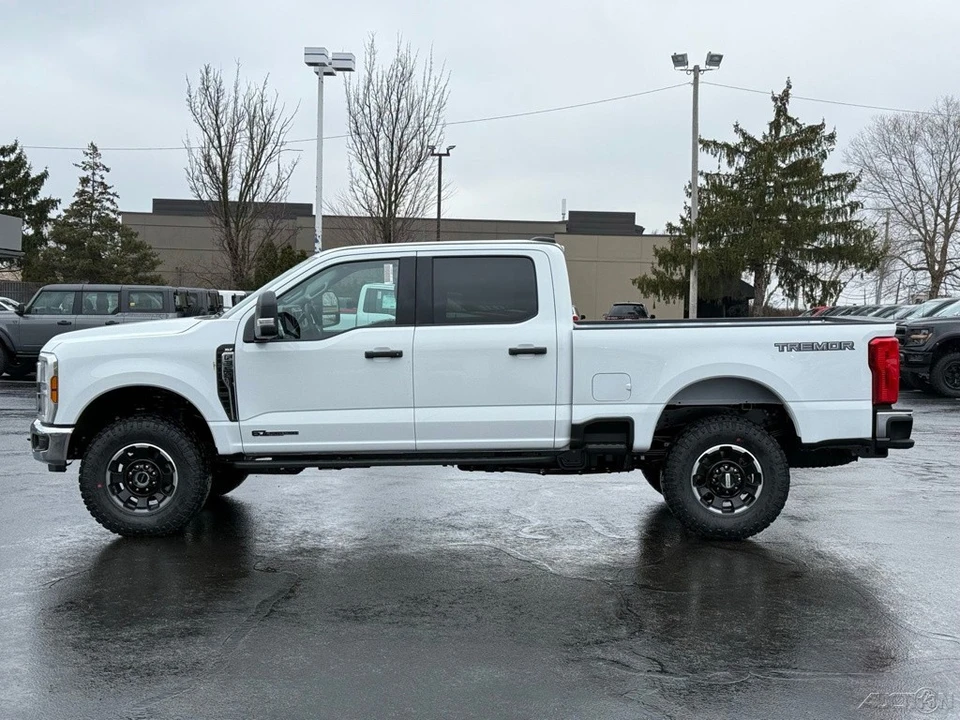 2026 Ford Super Duty 5th Gen - Image 2 of 21