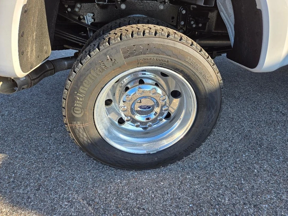 2026 Ford Super Duty 5th Gen - Image 4 of 17
