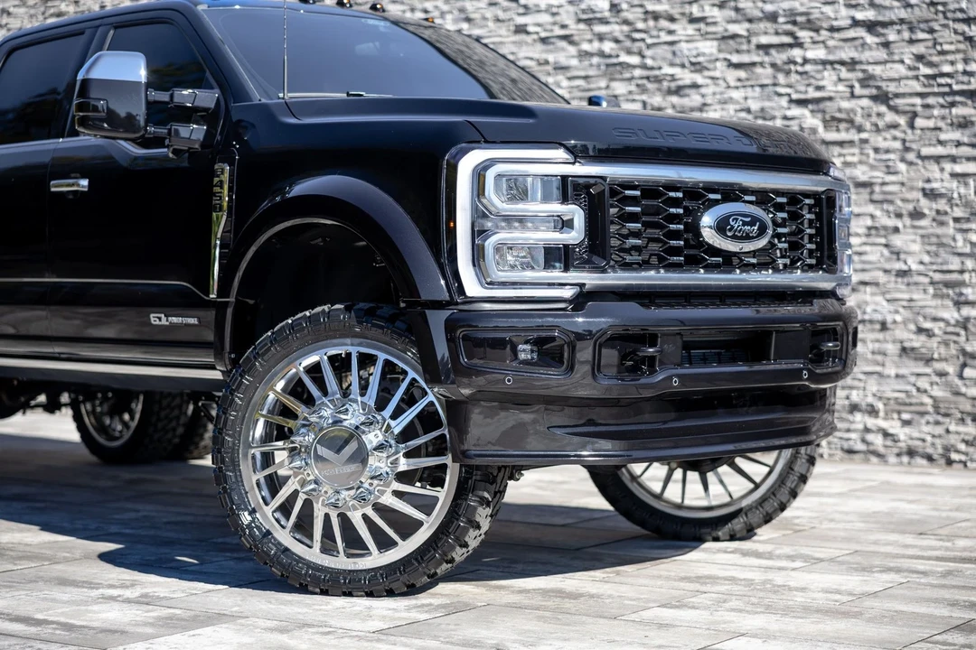 2026 Ford Super Duty 5th Gen - Image 4 of 21