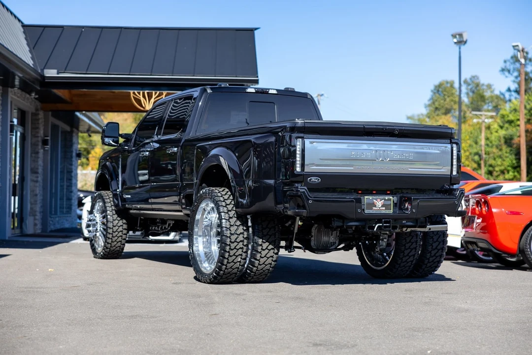 2026 Ford Super Duty 5th Gen - Image 15 of 21