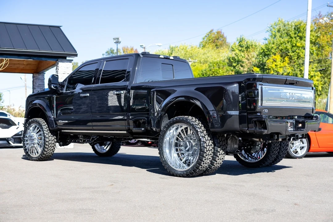 2026 Ford Super Duty 5th Gen - Image 14 of 21
