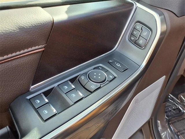 2026 Ford Super Duty 5th Gen - Image 18 of 21